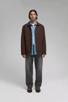 Утепленная куртка с отложным воротником