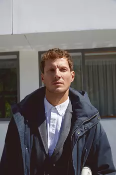 Утепленная парка с капюшоном