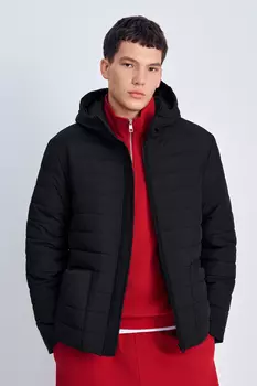 Утепленная стеганая куртка с воротником-стойкой