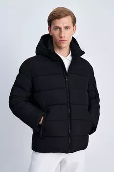 Утепленная стеганая куртка со съемным капюшоном