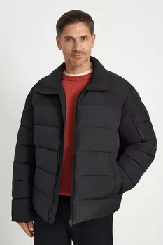 Утепленная стеганая куртка со съемным капюшоном