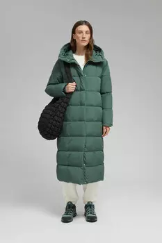 Утепленное пальто с капюшоном