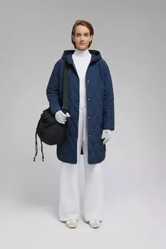 Утепленное пальто с капюшоном