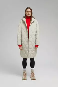 Утепленное пальто с капюшоном