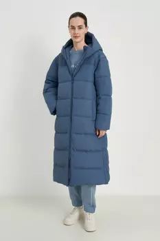 Утепленное пальто с капюшоном