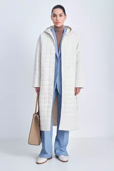 Утепленное пальто с поясом