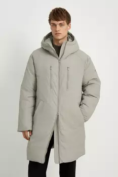 Утепленное пальто с утяжниками на талии