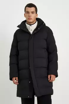 Утепленное пальто с воротником-стойкой