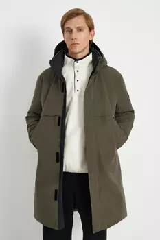 Утепленное пальто со съемным капюшоном