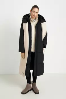 Утепленное пальто свободного силуэта