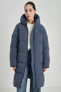 Утепленное пальто свободного силуэта