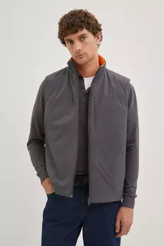 Утепленный двусторонний жилет