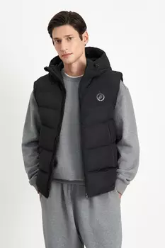 Утепленный жилет из утиного пуха