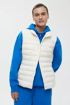 Утепленный жилет приталенного силуэта