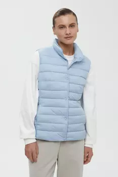 Утепленный жилет приталенного силуэта