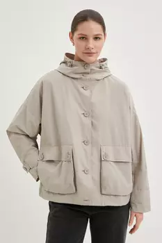 Ветровка на пуговицах с капюшоном