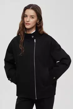 Ветровка с ассиметричной застежкой