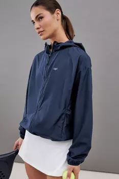 Ветровка с капюшоном из капсулы sport
