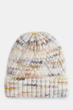 Вязаная шапка