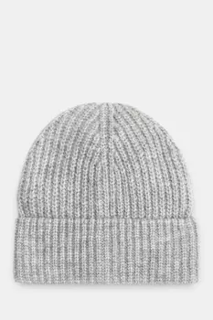 Вязаная шапка