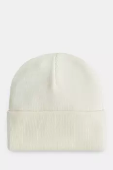 Вязаная шапка