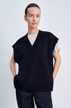 Жилет из шерсти с v-образным вырезом