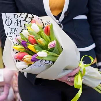 Букет тюльпанов "Комплимент"