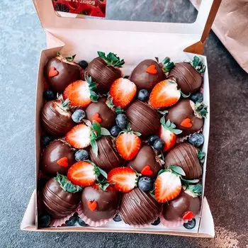 Клубника в шоколаде 16 шт