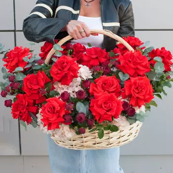 Корзина с цветами Взаимная любовь