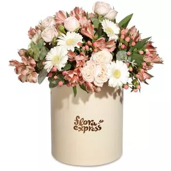 Нежность: Альстромерия и пионовидные розы