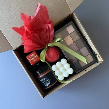 Подарочный набор "Макияж"