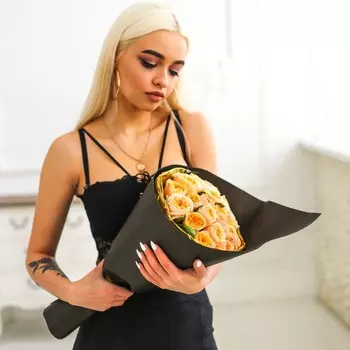 Sentiment: Пионовидные розы