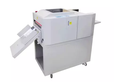 Рулонный ламинатор-резчик PSCC31