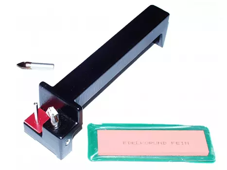 Устройство для пробивки и заточки сверл