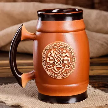 Большой бокал "Славянский оберег Молот Тора на щите", цвет светло-коричневый, 0.6 л