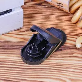 Мышеловка пружинная 10 4.5 4.5 см пластик Черная