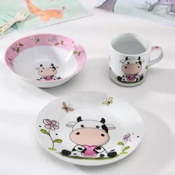 Набор детской посуды «Влюблённая коровка», 3 предмета: кружка 230 мл, миска 400 мл, тарелка 18 см