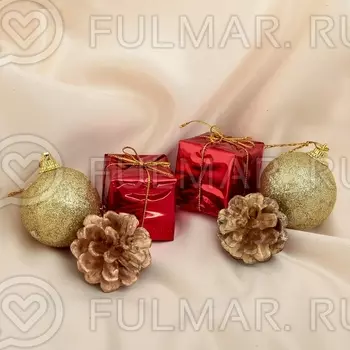 Набор украшений пластик 6 шт "Новогодняя классика" (2 шарика,2 подарка,2 шишки) красно-золотой