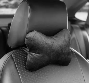 Подушка автомобильная косточка, на подголовник, велюр, черный, ромб, 18х26 см