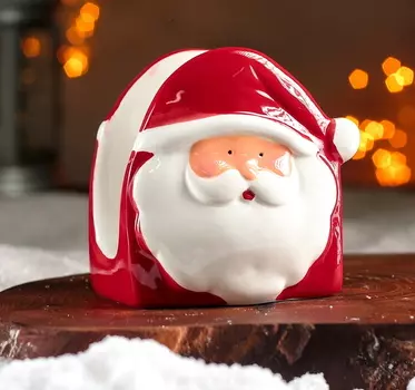 Салфетница керамическая «Дедушка Мороз», 8,5x7x9 см