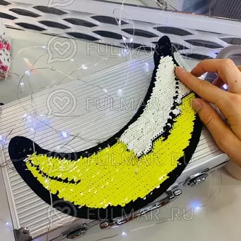 Термоаппликация двусторонняя Банан с пайетками цвет: Жёлтый-Белый (23х8 см)