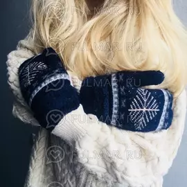 Варежки шерстяные вязаные со снежинками (цвет: синий)