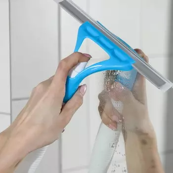 Водосгон с пульверизатором, 30*30 см