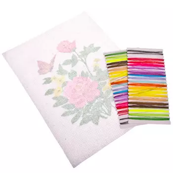 Набор для вышивки 20x28см "Цветы и бабочки" (канва, нитки мулине, игла)