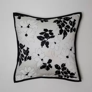 Floral Black Наволочка 45 x 45 см