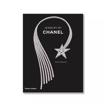 Книга Jewelry by Chanel