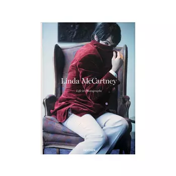 Книга Linda McCartney. Life in Photographs