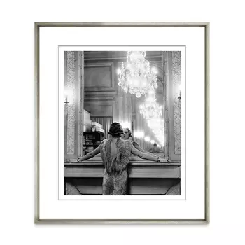 Model In A Mirror Постер