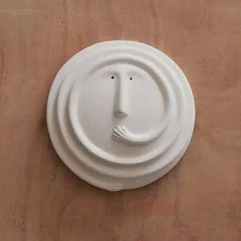 Protecting Wall Скульптура