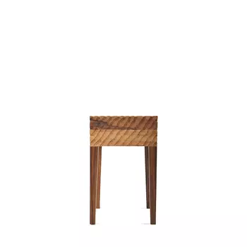 Quiet Wormholes Табурет